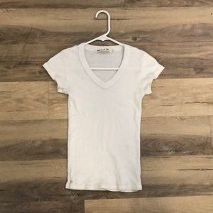 White v-neck t shirt